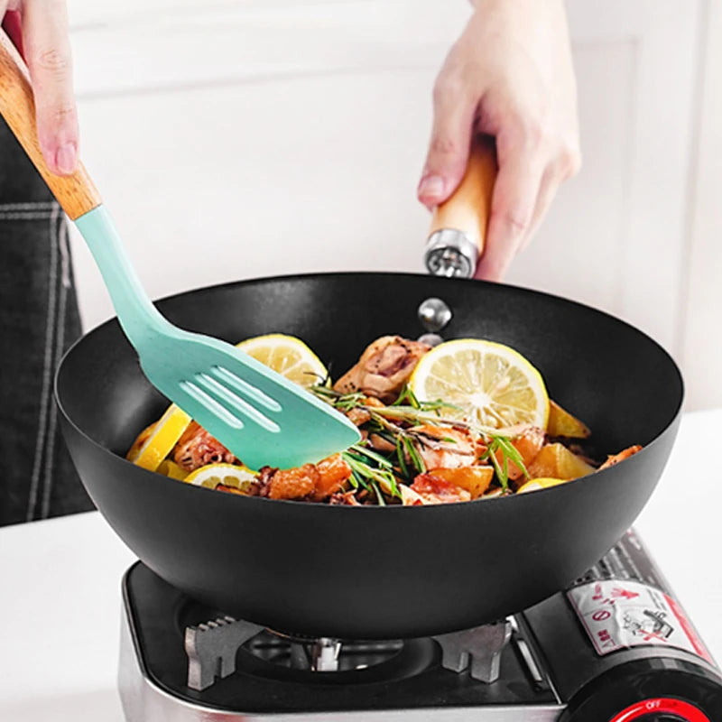 🍳 Carbon Steel Mini Wok – 20cm Flat Base with Wooden Handle